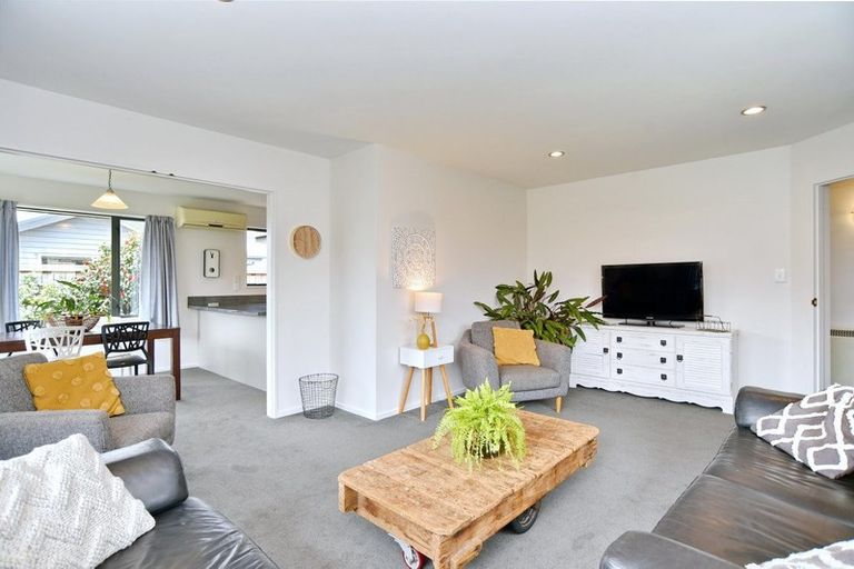 Photo of property in 92a East Belt, Rangiora, 7400