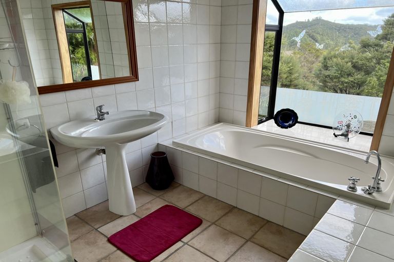 Photo of property in 19 Arabella Road, Opua, 0200