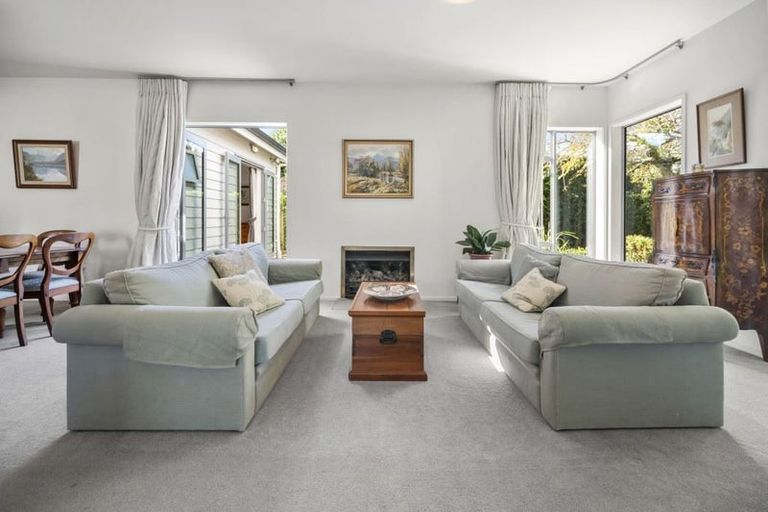 Photo of property in 2b Church Street, Devonport, Auckland, 0624