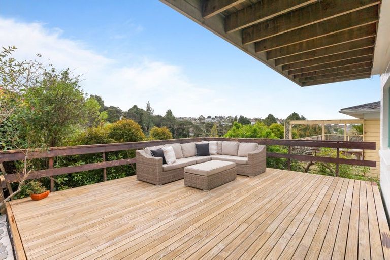 Photo of property in 12 Mcdowell Crescent, Hillcrest, Auckland, 0627