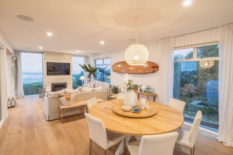 Photo of property in 4 Melleray Place, Redcliffs, Christchurch, 8081