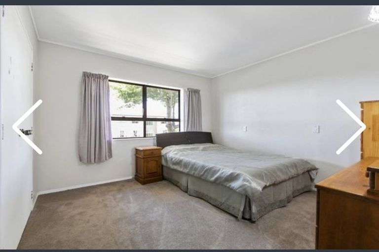 Photo of property in 1/2 West Street, Papakura, 2110