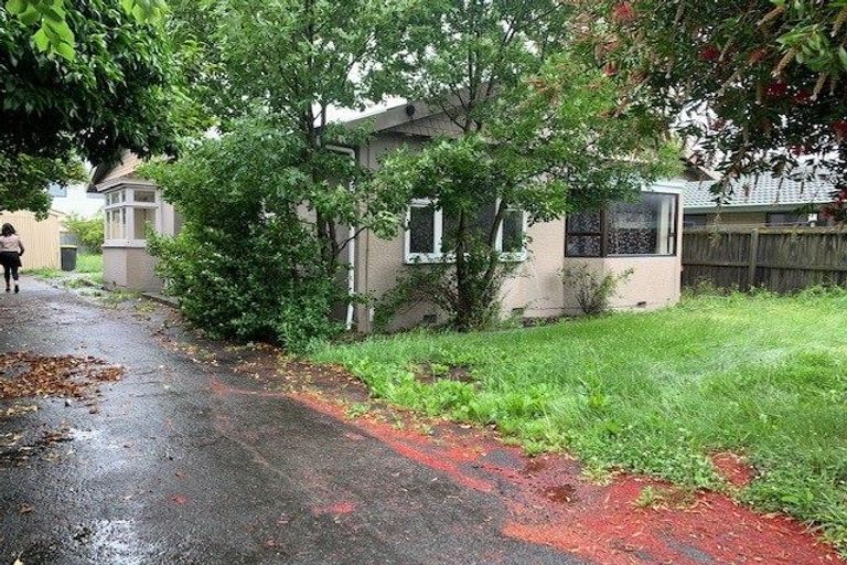 Photo of property in 160 Clarence Street, Riccarton, Christchurch, 8011