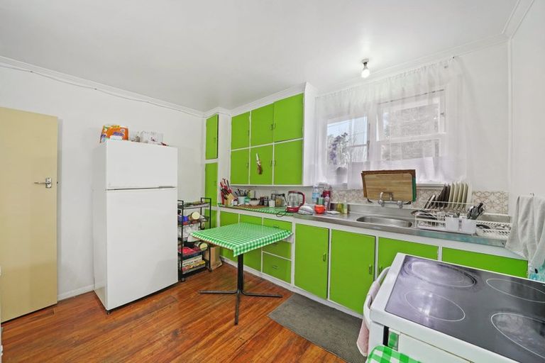 Photo of property in 1b Bush Grove, Trentham, Upper Hutt, 5018