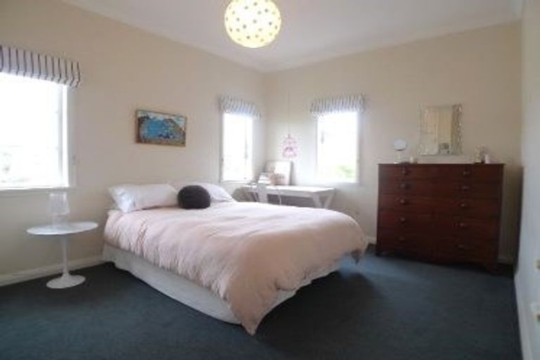 Photo of property in 68 Cashmere Avenue, Khandallah, Wellington, 6035