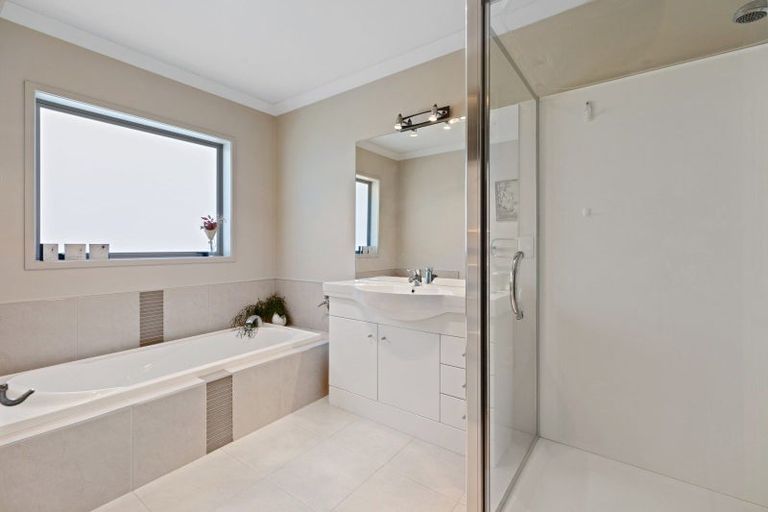 Photo of property in 6 Waka Way, Bellevue, Tauranga, 3110