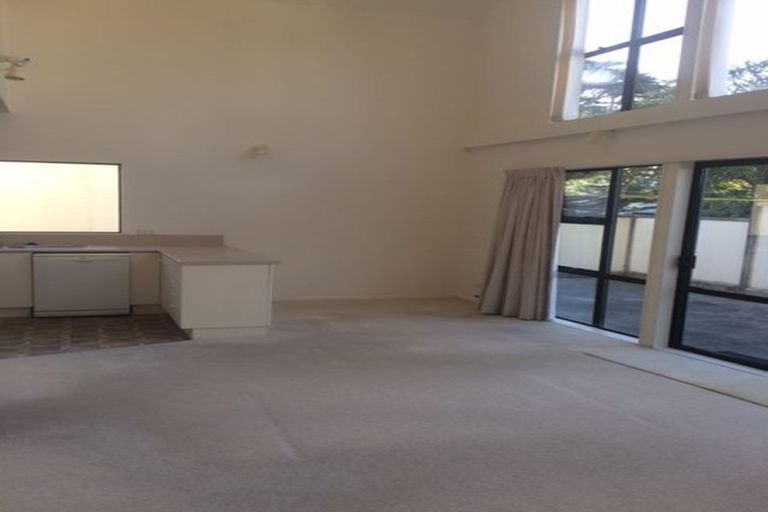 Photo of property in 144d Karori Road, Karori, Wellington, 6012