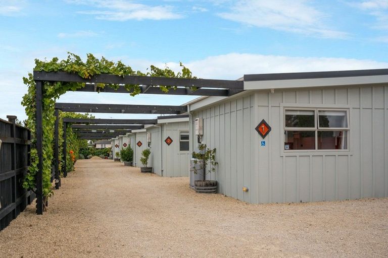 Photo of property in 24 Cologne Street, Martinborough, 5711