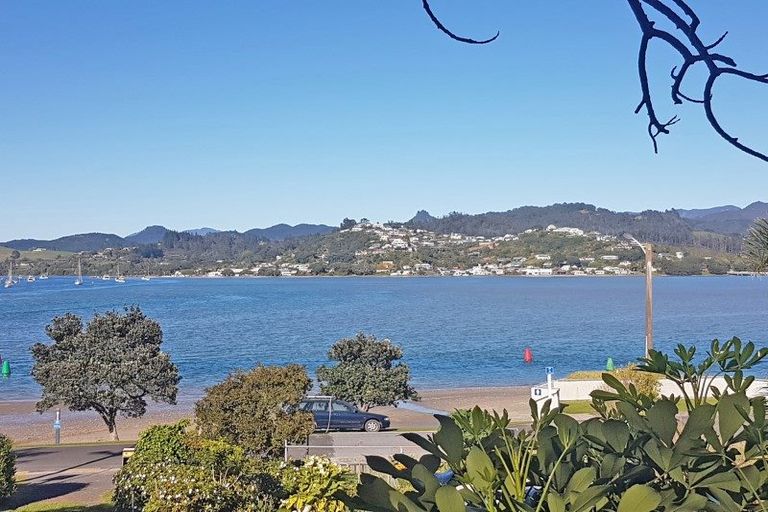 Photo of property in 8 The Esplanade, Tairua, 3508