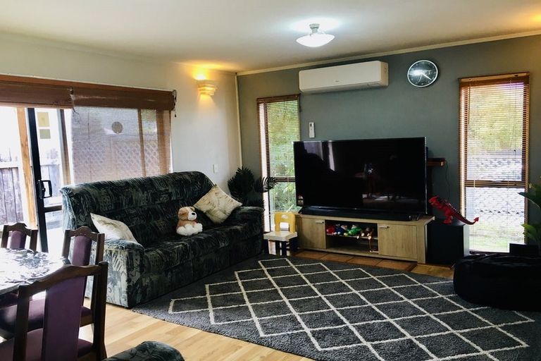 Photo of property in 9 Pukeko Street, Paraparaumu, 5032