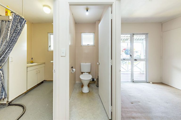 Photo of property in 2/138 Rangitoto Road, Papatoetoe, Auckland, 2025