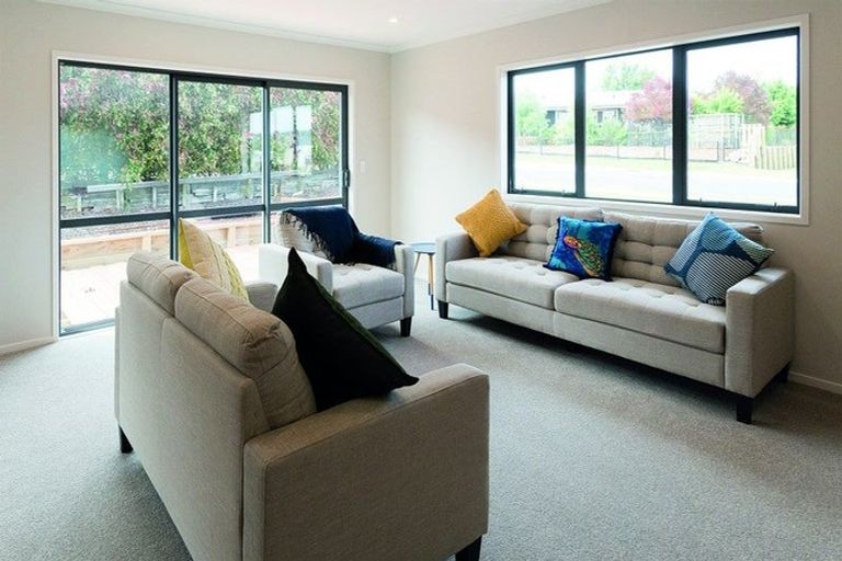 Photo of property in 2 Farley Avenue, Greytown, 5712