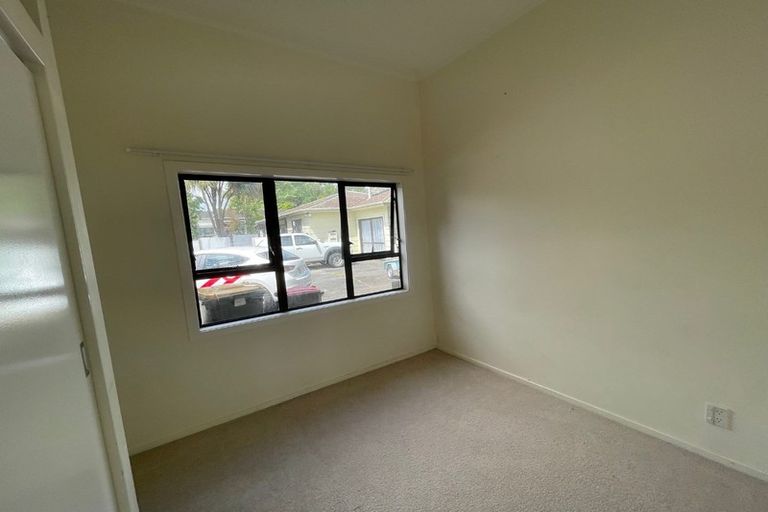 Photo of property in 2/137 Great South Road, Manurewa, Auckland, 2102