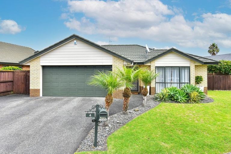 Photo of property in 4 Croftview Road, Wattle Downs, Auckland, 2103