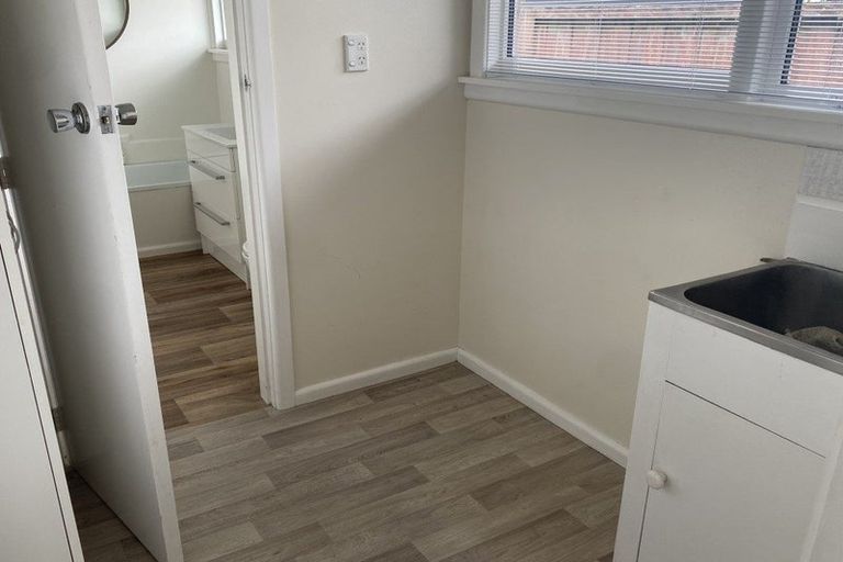 Photo of property in 22 Ramore Place, Redwood, Christchurch, 8051