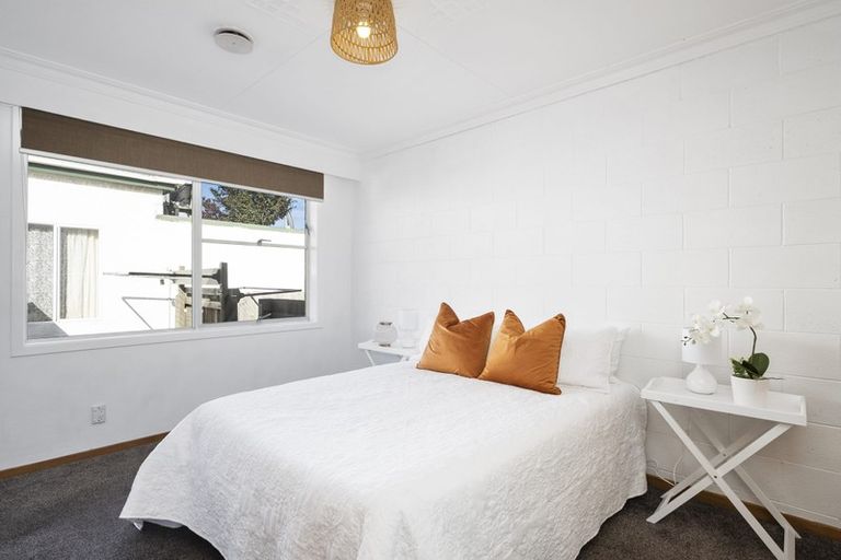 Photo of property in 90a Oxford Street, South Dunedin, Dunedin, 9012