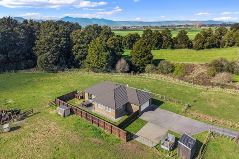 Photo of property in 632 Campbell Road, Richmond Downs, Walton, 3475