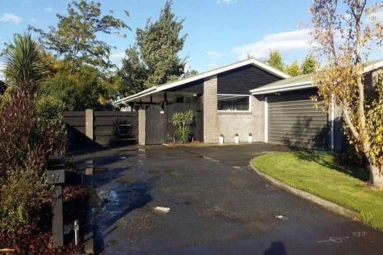 Photo of property in 17 Coates Place, Rangiora, 7400