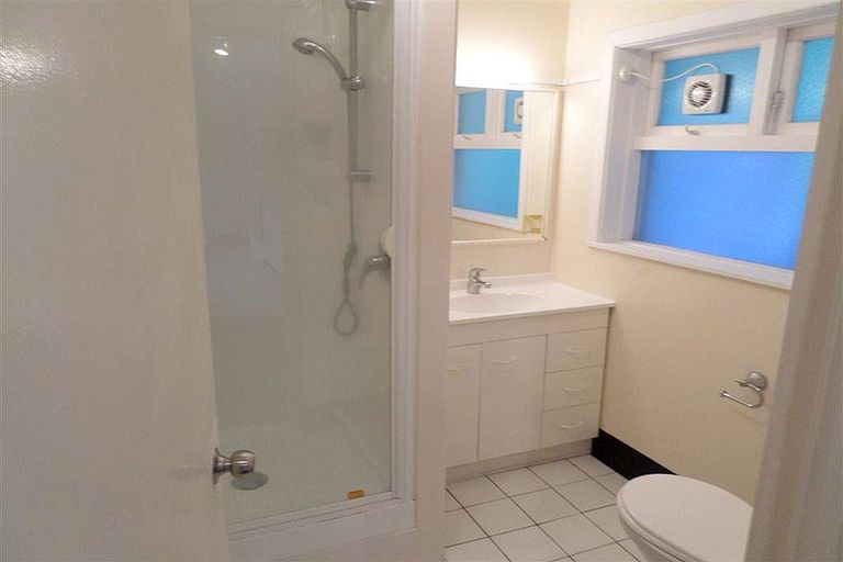 Photo of property in Parkland Flats, 16/51 Adams Terrace, Kelburn, Wellington, 6021