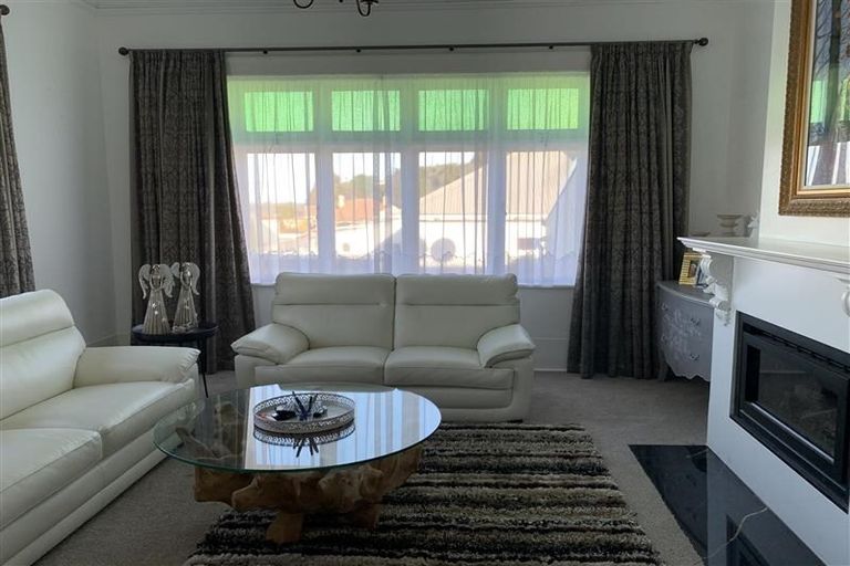 Photo of property in 10 Moana Crescent, Musselburgh, Dunedin, 9013