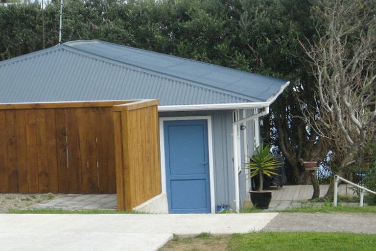 Photo of property in 114c Pioneer Road, Moturoa, New Plymouth, 4310