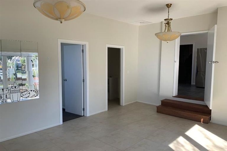 Photo of property in 143 Kendal Avenue, Burnside, Christchurch, 8053