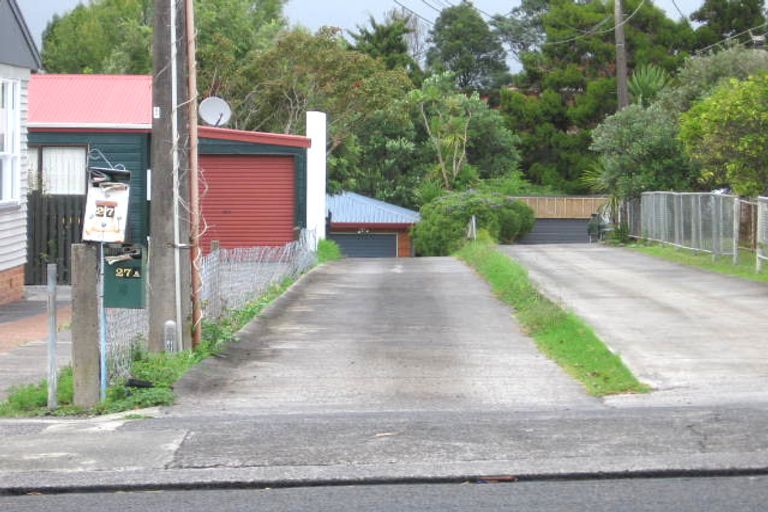 Photo of property in 27a Tirimoana Road, Te Atatu South, Auckland, 0602