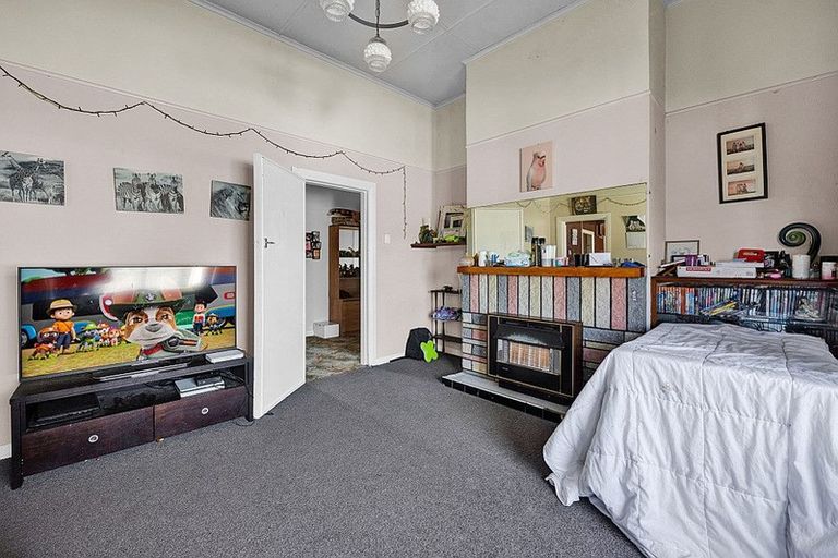 Photo of property in 6 Lincoln Street, Patea, 4520