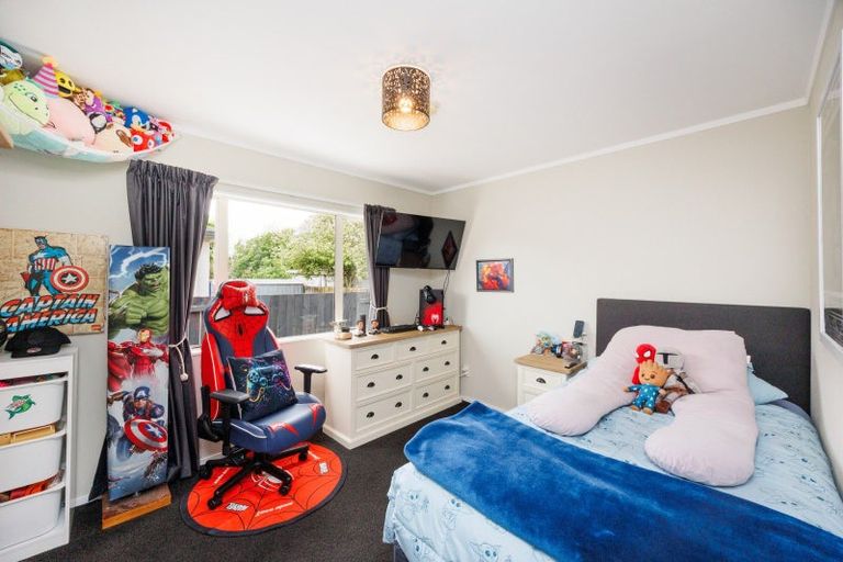 Photo of property in 47 Dalfield Place, Highbury, Palmerston North, 4412