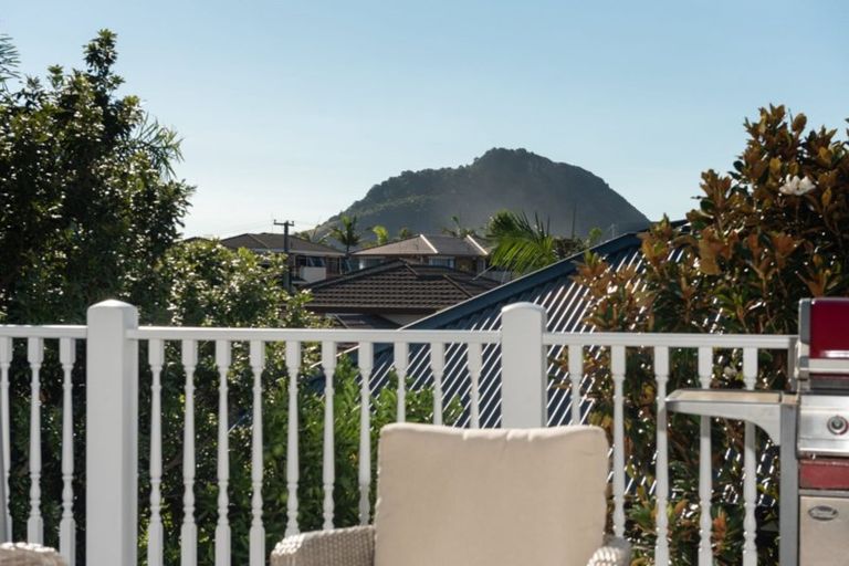 Photo of property in 96 Oceanview Road, Mount Maunganui, 3116