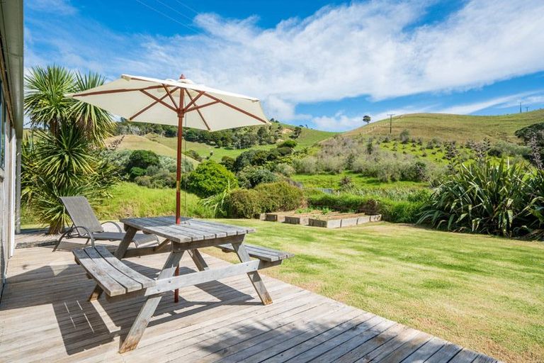 Photo of property in 23 Mcauslin Road, Matapouri, Whangarei, 0173