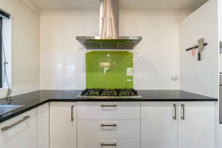 Photo of property in 35 Whitney Place, Rototuna North, Hamilton, 3210