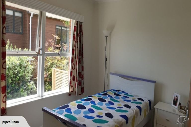 Photo of property in 2/9 Moana Avenue, Belmont, Auckland, 0622