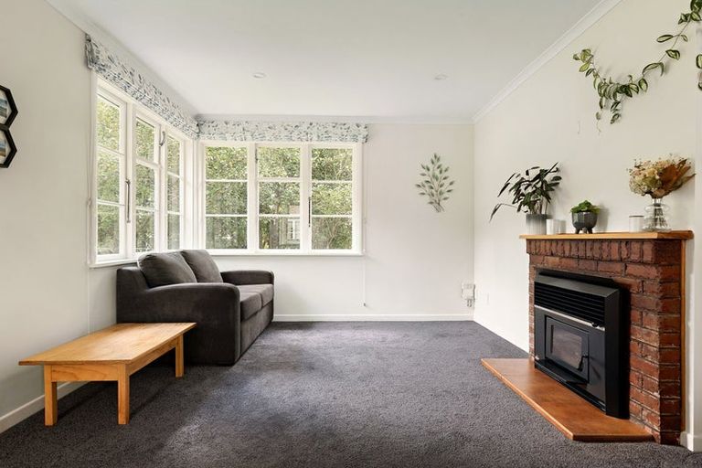 Photo of property in 124 Tipahi Street, Nelson South, Nelson, 7010