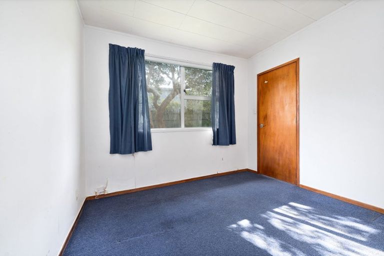 Photo of property in 1/60a View Road, Henderson, Auckland, 0612