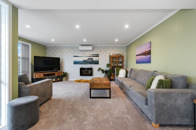 Photo of property in 3 Delamare Road, St Andrews, Hamilton, 3200