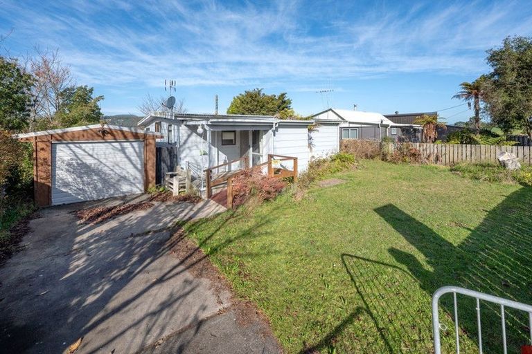 Photo of property in 14 Taniwha Street, Mangakino, 3421