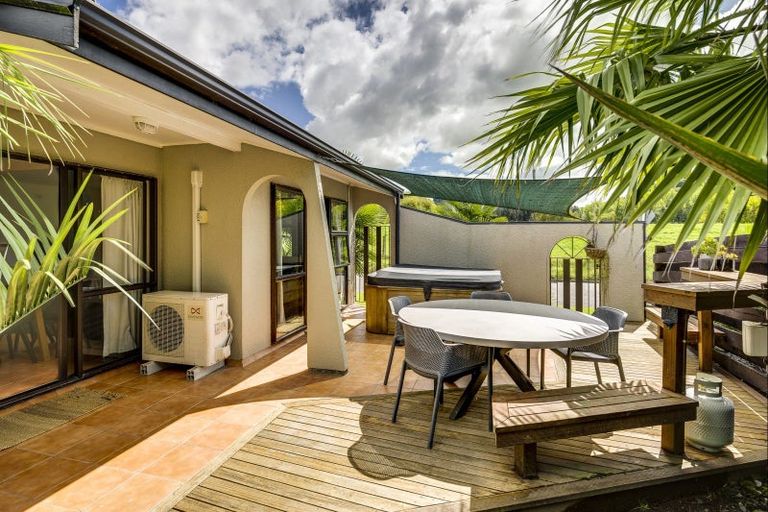 Photo of property in 17 Churchill Drive, Taradale, Napier, 4112