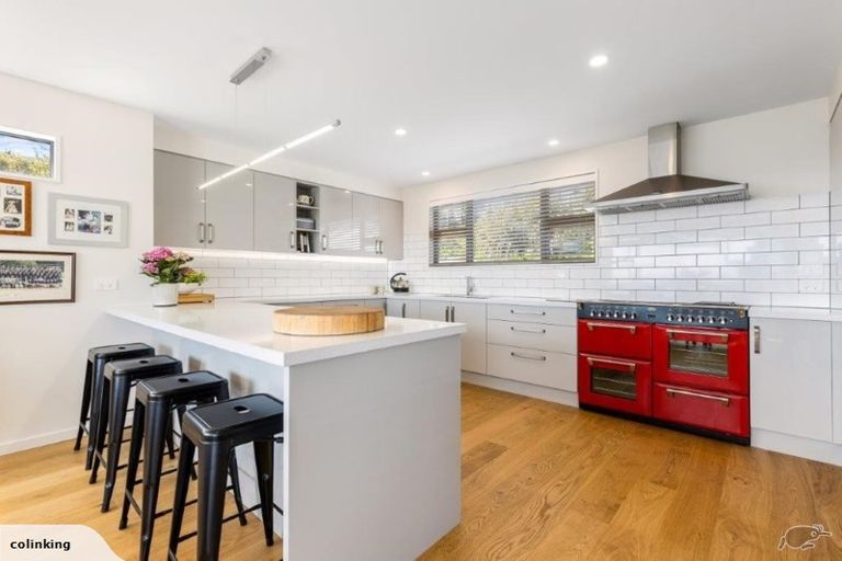 Photo of property in 28 Woodlau Rise, Huntsbury, Christchurch, 8022