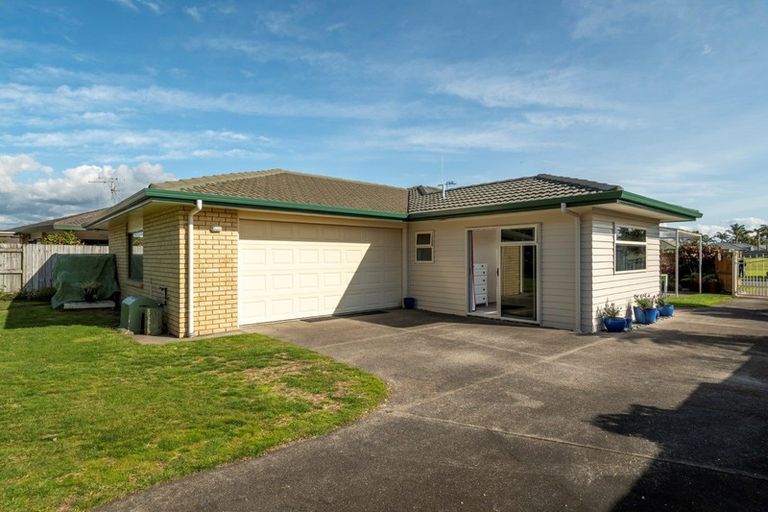 Photo of property in 112 Pacific View Road, Papamoa Beach, Papamoa, 3118