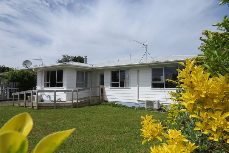 Photo of property in 32 Heather Street, Levin, 5510