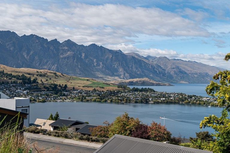 Photo of property in 7 Bolton Lane, Queenstown, 9300