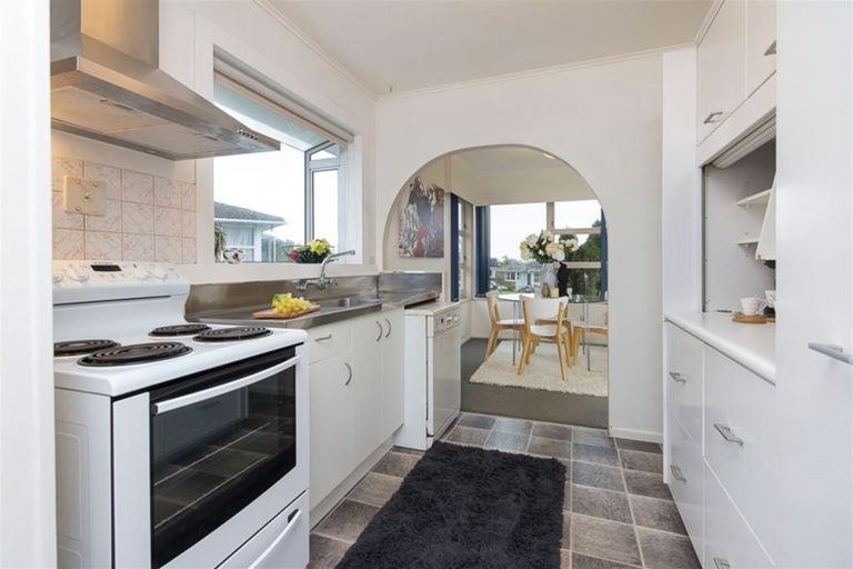 Photo of property in 36 Hobart Crescent, Wattle Downs, Auckland, 2103