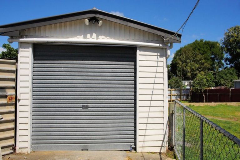 Photo of property in 4 Mcclure Street, Feilding, 4702