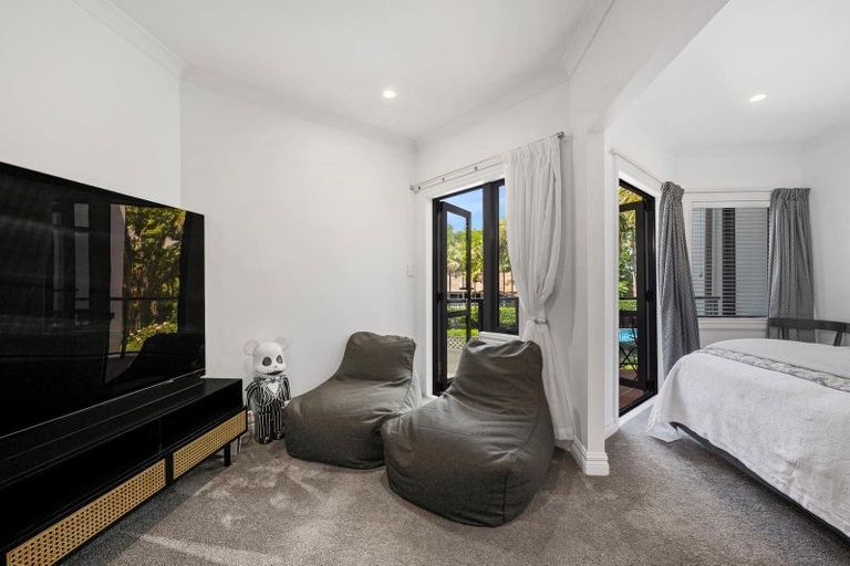 Photo of property in 9/177 Hurstmere Road, Takapuna, Auckland, 0622