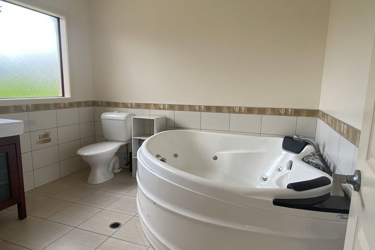 Photo of property in 15 Kakanui Avenue, Hillcrest, Hamilton, 3216