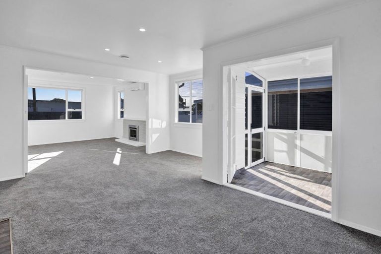 Photo of property in 28 Hunter Street, Hawera, 4610