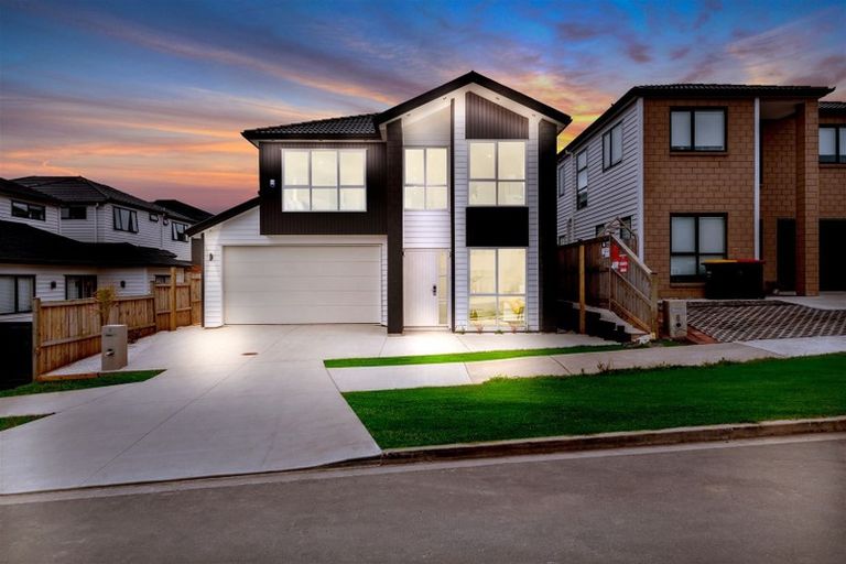 Photo of property in 4 Demeter Street, Flat Bush, Auckland, 2019