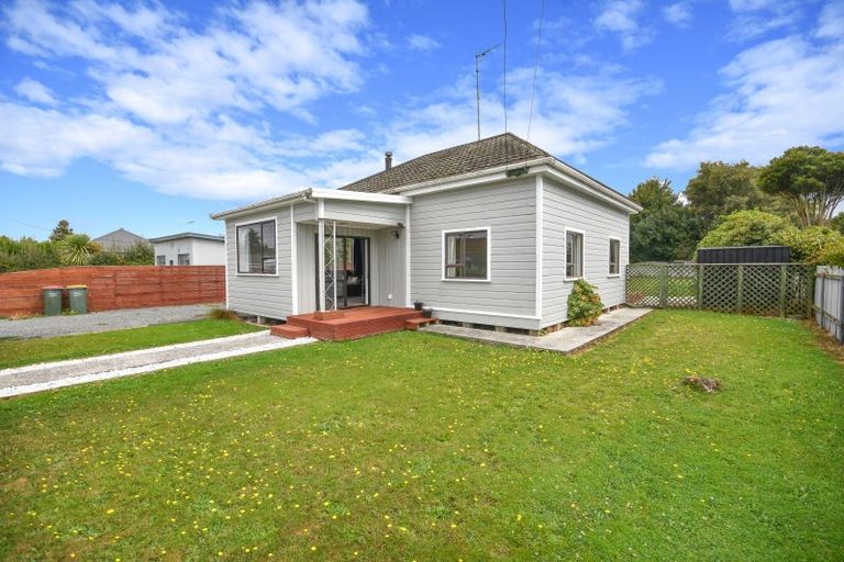 Photo of property in 30 Burns Street, Milton, 9220