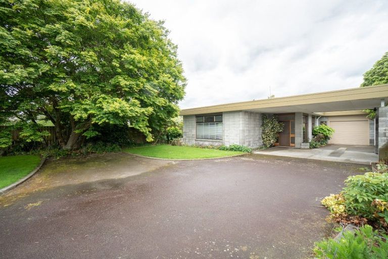 Photo of property in 19 Fitzroy Street, Terrace End, Palmerston North, 4410